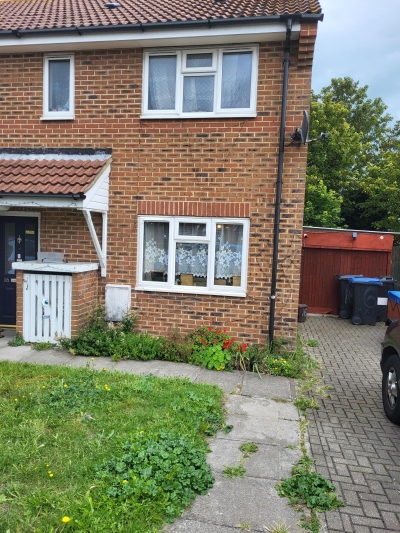 2 bedrooms house in Margate
