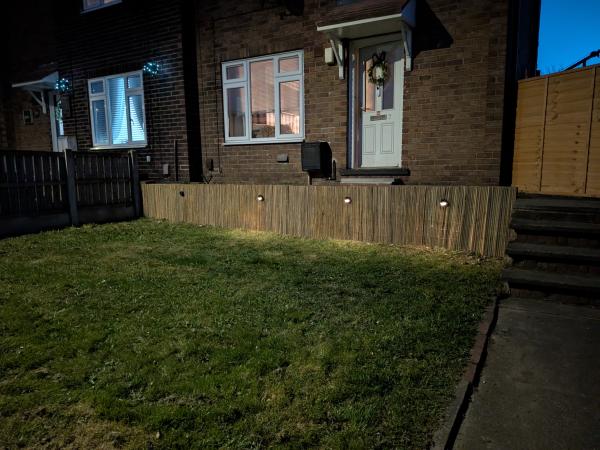 2 bedrooms house in Castleford