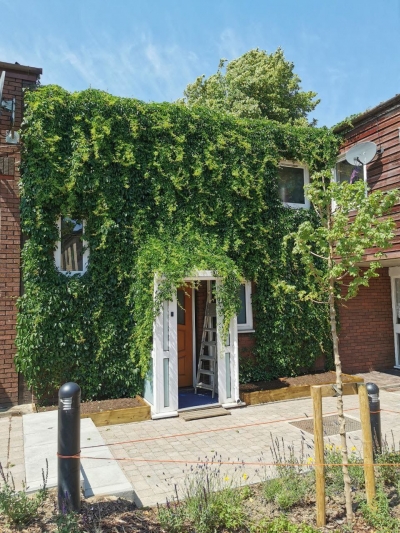 2 bedrooms house in London