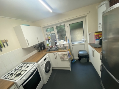 flat exchange in Liss