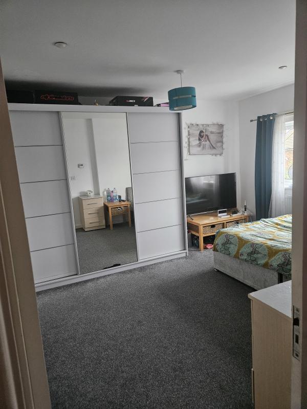 2 bedrooms house in Harworth