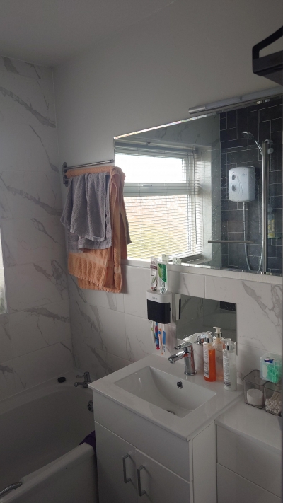 2 bedrooms house in Perton