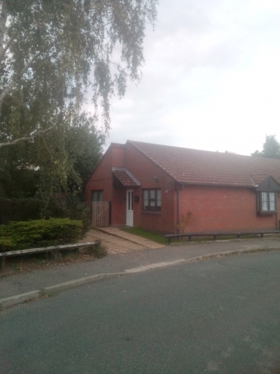 1 bedroom bungalow in Standon